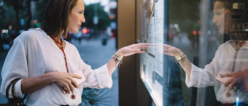 1-digital-signage-01