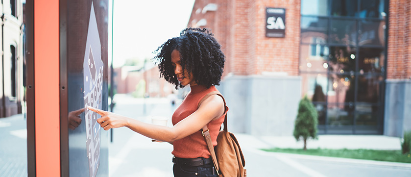 2-digital-signage-02